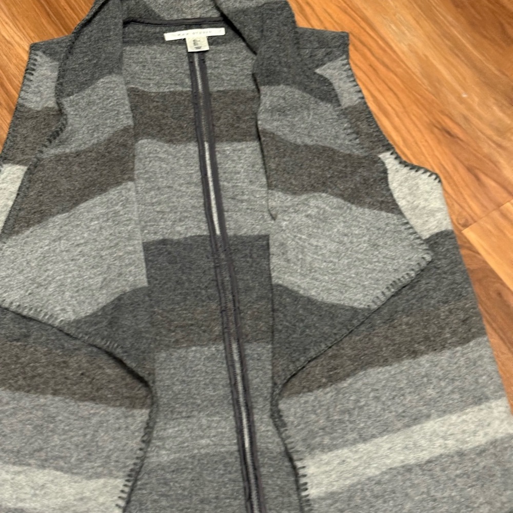 Max Studio Charcoal Sleeveless Vest